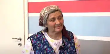 Mândria unei mame din Suceava. Fiul ei a devenit director în școala unde a lucrat ca femeie de serviciu ca să-l țină în facultate | Demamici.ro