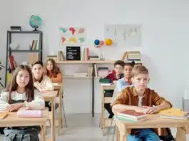 Structura anului școlar 2023-2024. Începerea școlii se apropie cu pași repezi | Demamici.ro