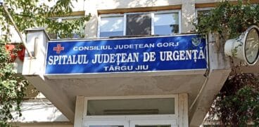 Gravidă în 9 luni din Târgu Jiu, operată de hernie. Medicii au văzut fătul abia în timpul operației | Demamici.ro