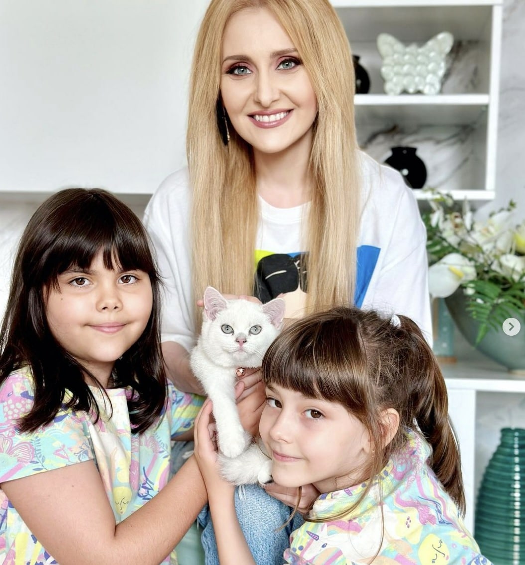 Alina Sorescu, victorie în instanță. Fetițele s-au întors definitiv la ea acasă: "Ca mamă, am văzut suferința în toate formele ei"