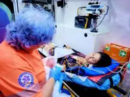 O femeie a născut pe trotuar, în fața spitalului din Urziceni. Cum justifică managerul spitalului evenimentul | Demamici.ro