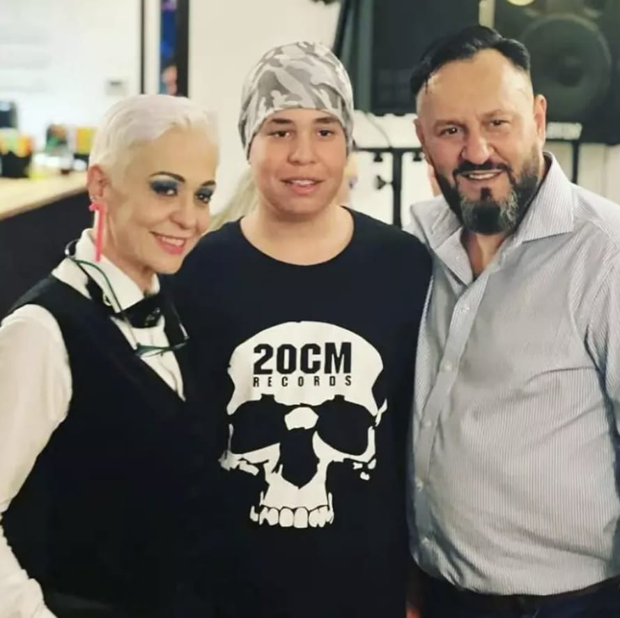 Aviv, fiul de 12 ani al Monicăi Anghel, operat de urgență: "Am renunțat la concerte, la tot, ca să am grijă de el"