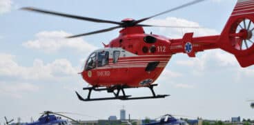 Patru frați din Ialomița, în stare gravă, după ce mama i-a spălat cu insecticid împotriva râiei. Femeia a vrut să-i scape de păduchi | Demamici.ro