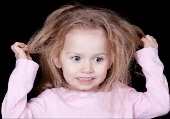 Păduchi la şcoala sau grădinița unde învaţă copilul tău? Iată ce măsuri trebuie să iei | Demamici.ro