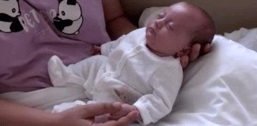 Un bebeluș de 500 de grame s-a născut în Constanța. Medicii, uluiți: „Simina Andrada a cucerit inimile personalului de neonatologie” | Demamici.ro