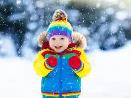 Cum ne îmbrăcăm copiii în sezonul rece. Sfaturi de la medicul pediatru Alexandra Duma VIDEO | Demamici.ro