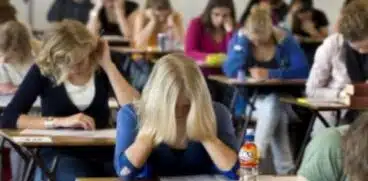 Simulare Evaluare Națională 2024 la Limba și literatura română. Elevii de clasa a VIII-a trec prin emoțiile examenelor | Demamici.ro