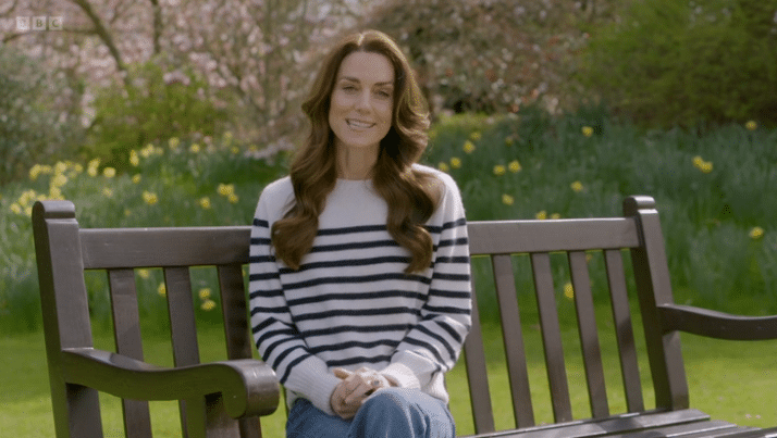 Kate Middleton anunță că urmează un tratament pentru cancer: „Ne-a luat timp să le explicăm totul lui George, Charlotte și Louis într-un mod care este adecvat pentru ei și să-i asigur că o să fiu bine” | Demamici.ro