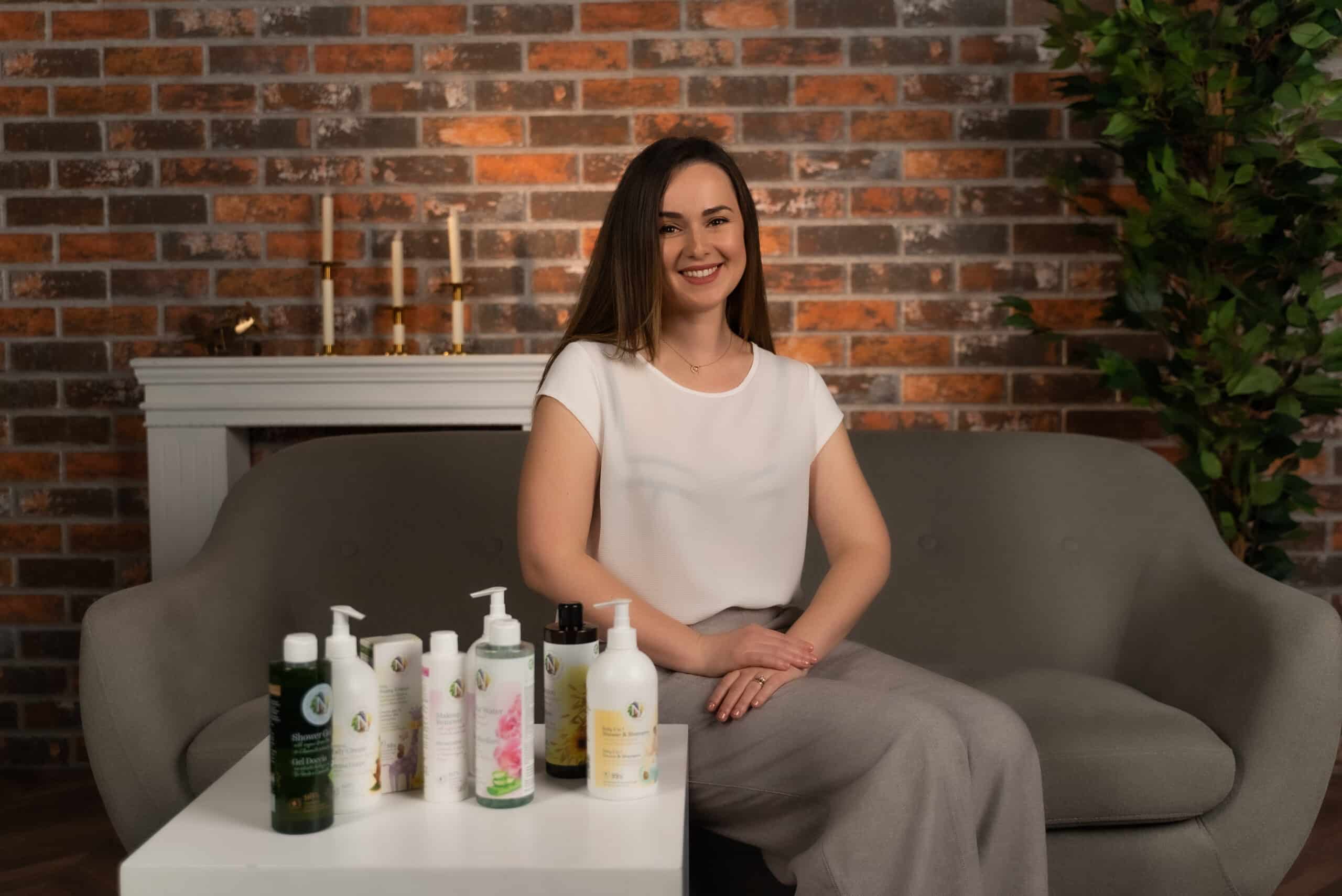Cum e viața cu doi copii mici? Adevărul NATURAL despre imperfecțiune și iubire necondiționată (P) VIDEO | Demamici.ro