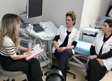 Despre perioada post-partum din punct de vedere ginecologic și al stilului de viață – interviu în tandem cu Dr. Caliopia Gavril Parfene, Medic primar Obstetrică-Ginecologie și Alexandra Alexandru, Nutriționist Dietetician autorizat VIDEO (P) | Demamici.ro