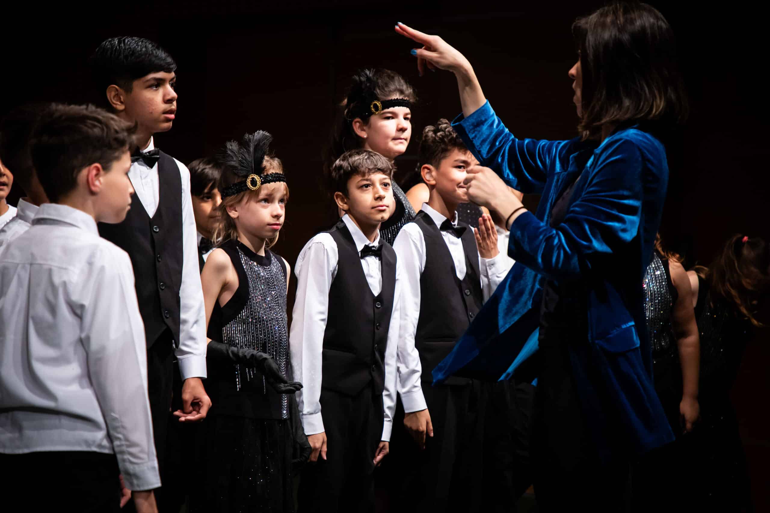 „Să fii văzut, auzit, susținut, îmbrățișat” – o lecție de la Dance Bridges Festival | Demamici.ro