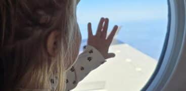 Ziana știe că are o vrăjitoare în burtică și că o doare. Părinții știu că are cancer și că fiecare zi e o luptă pentru supraviețuire! Să o ajutăm pe Ziana să învingă răul!